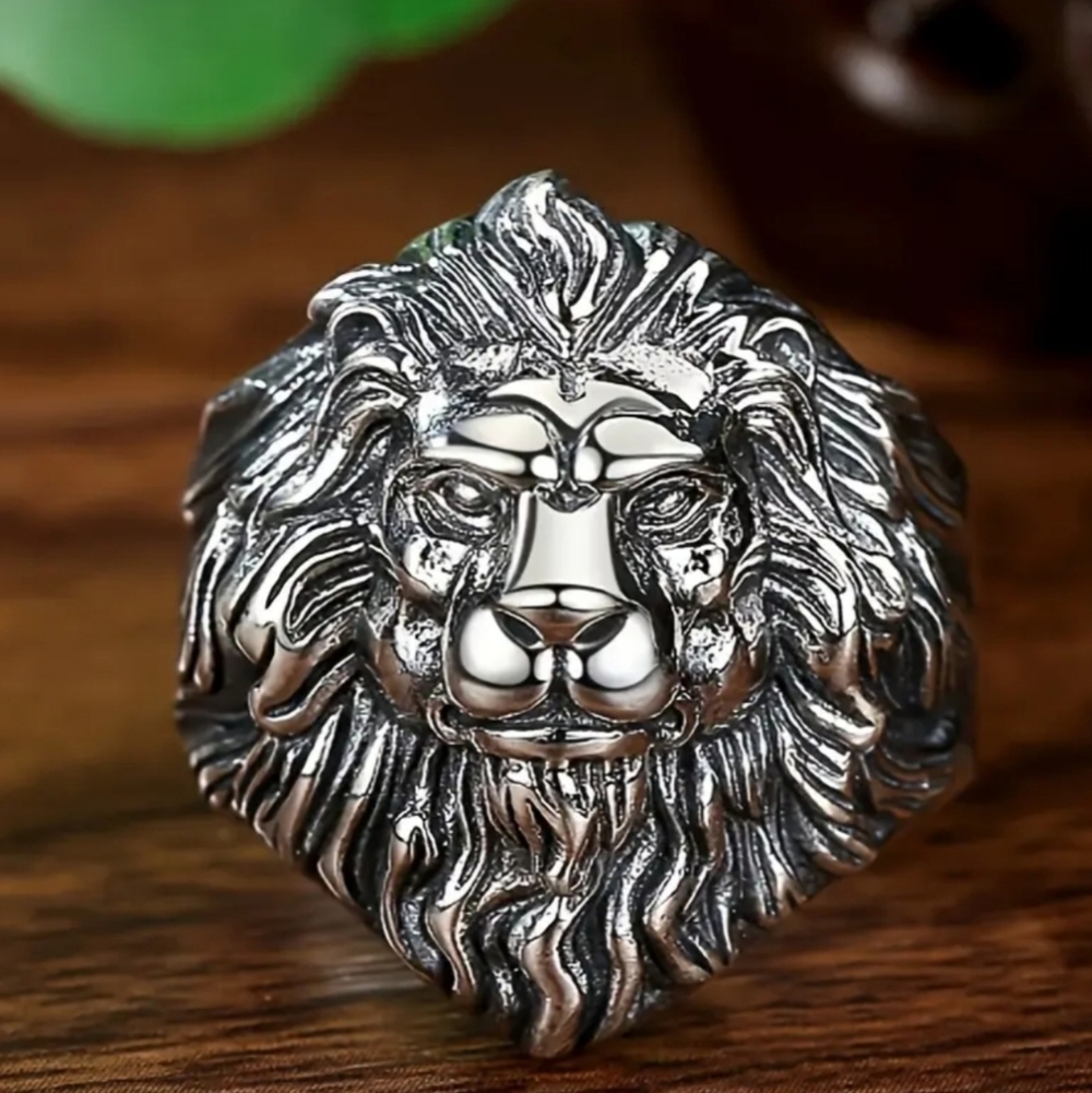 Lion's Head Ring